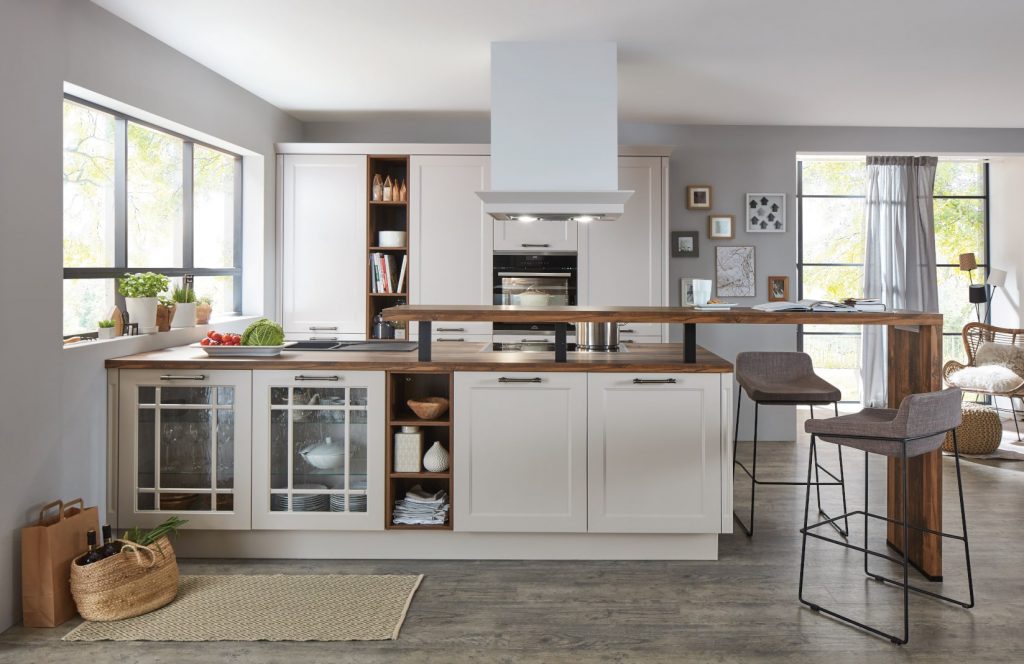 Landelijke keuken Börger? Moderne magnolia keuken met eiland